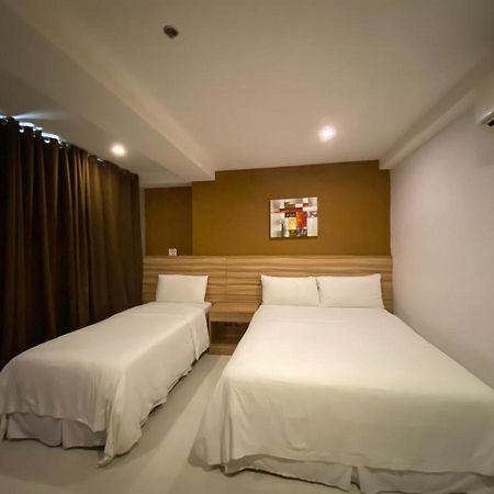 Capital O 820 Guijo Suites Makati Manilla Buitenkant foto